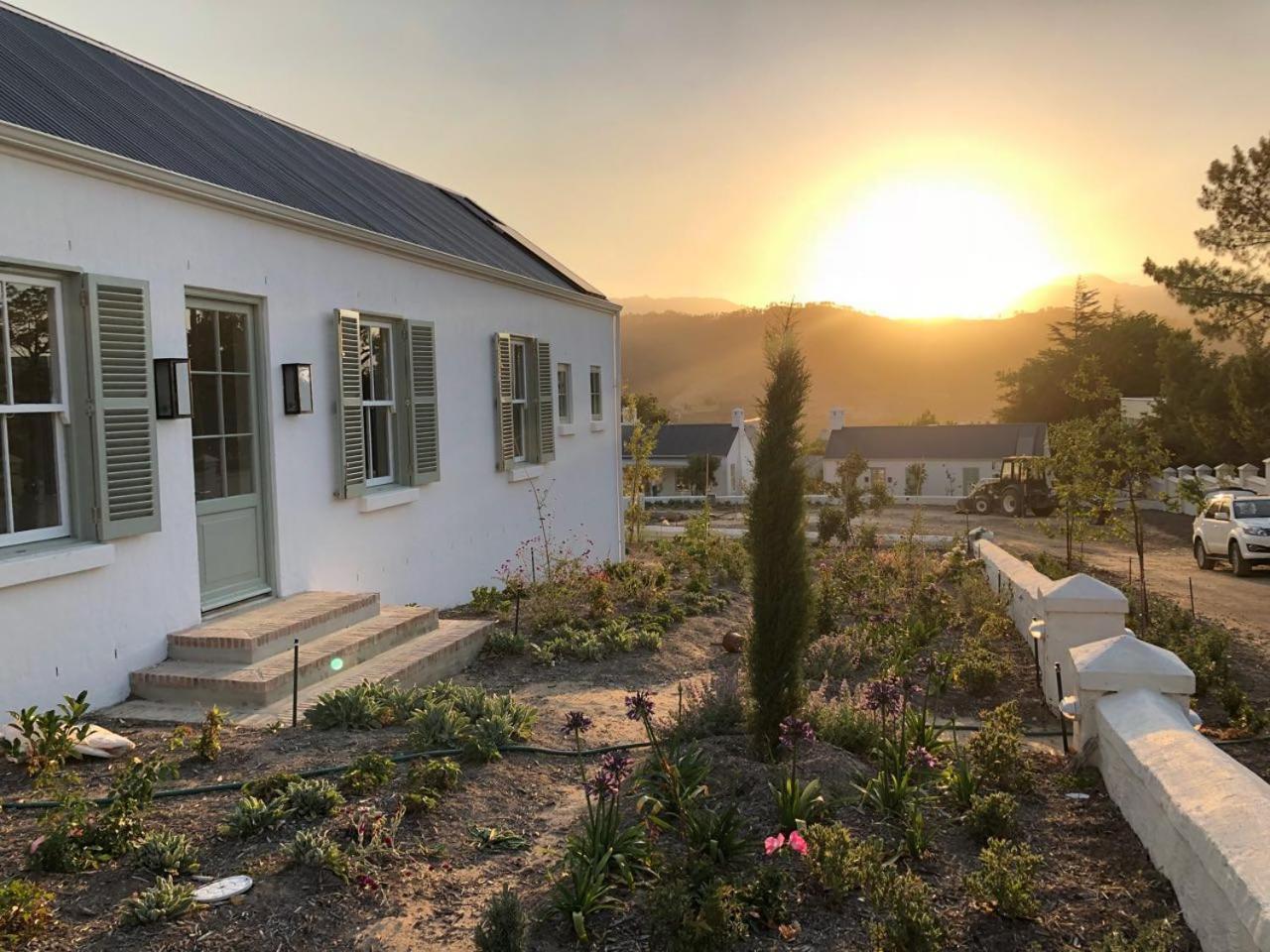 La Cotte Orchard Chalet